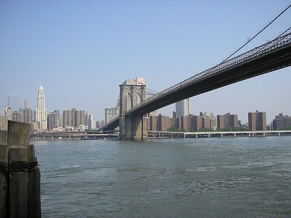 manhattan bridge